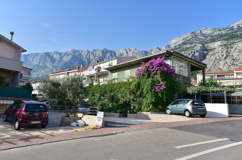 apartments bernarda