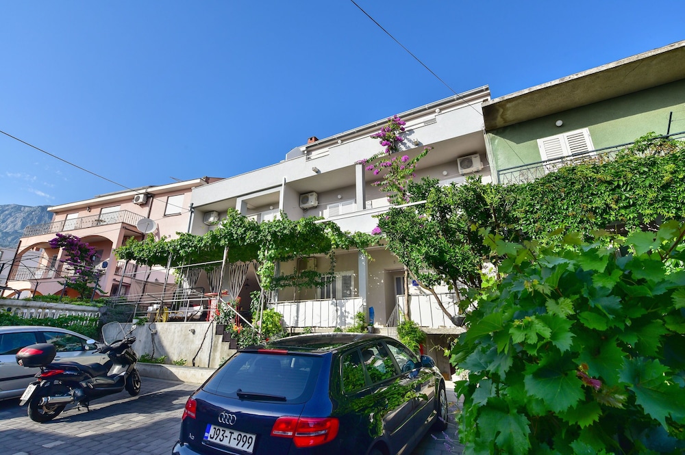 apartments bernarda
