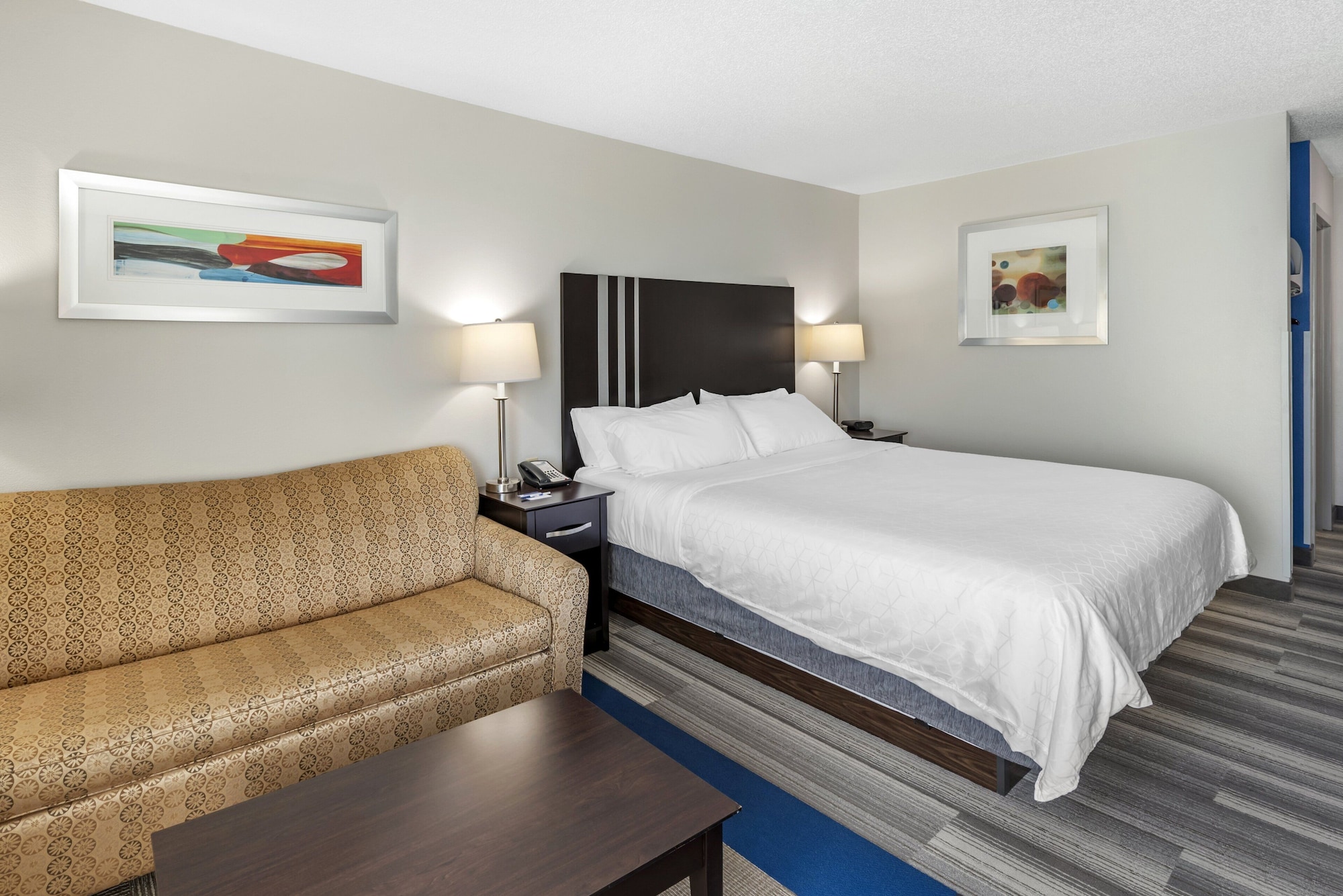 holiday inn express hotel and suites cincinnati blue ash by ihg