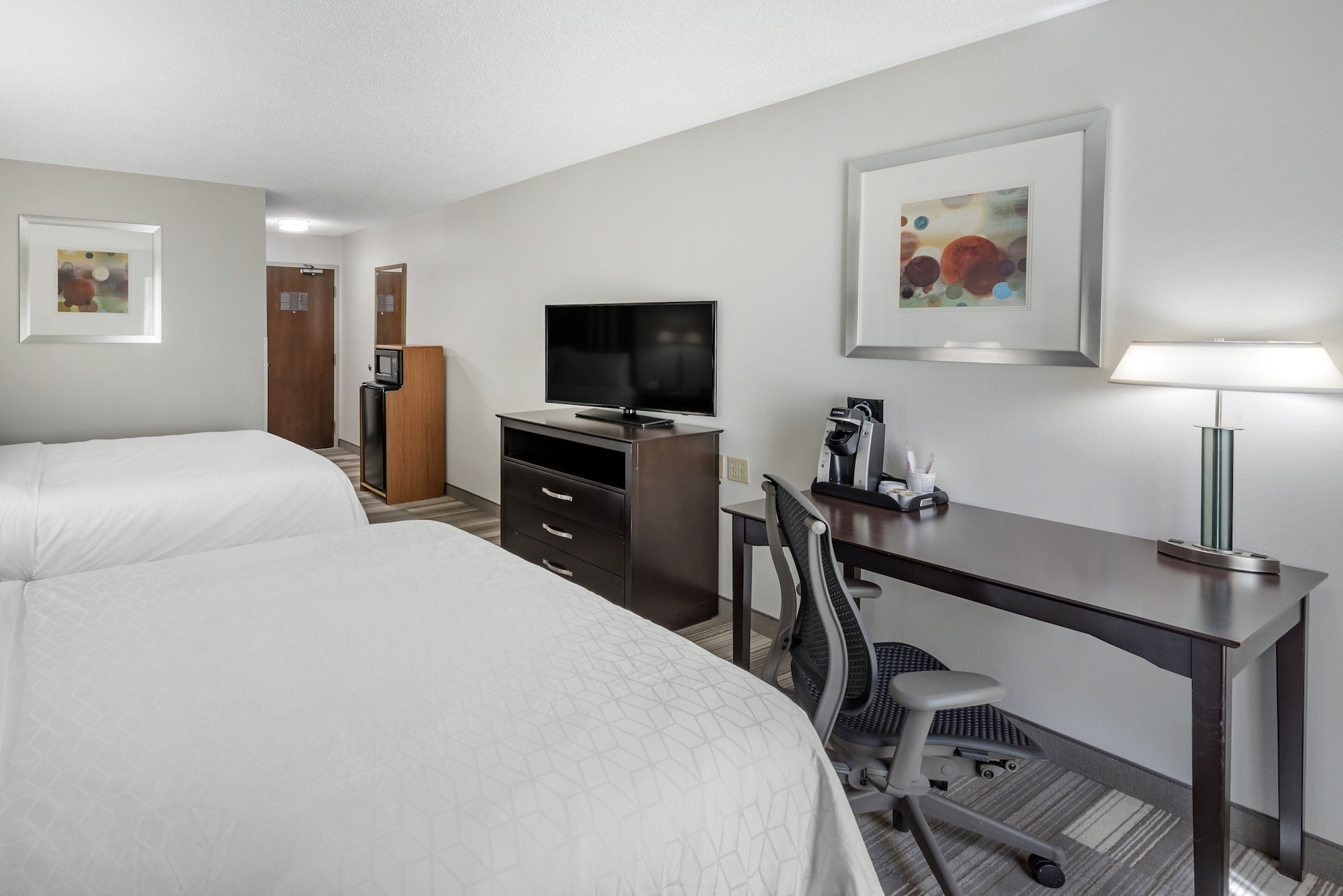 holiday inn express hotel and suites cincinnati blue ash by ihg