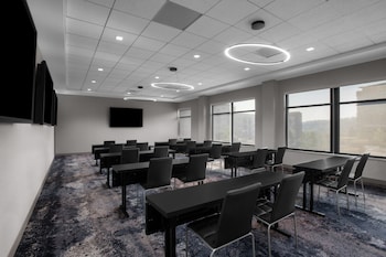 ac hotel pittsburgh southpointe