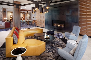 Hampton Inn Boston Seaport District,Downtown Boston>>Boston,3 star