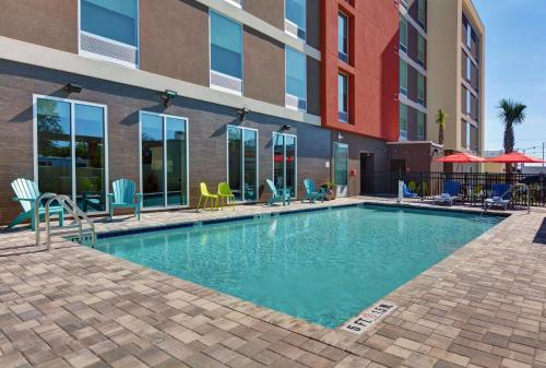 home2 suites by hilton largo