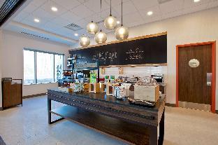 hampton inn and suites ottawa west