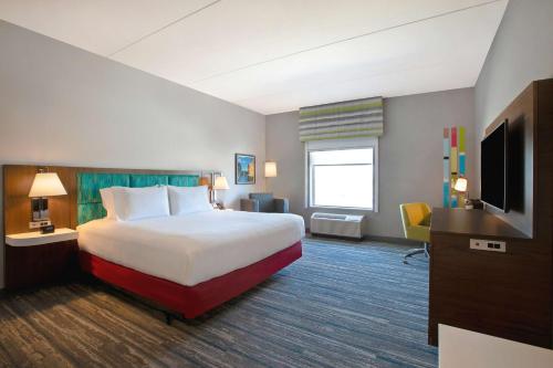 hampton inn and suites ottawa west