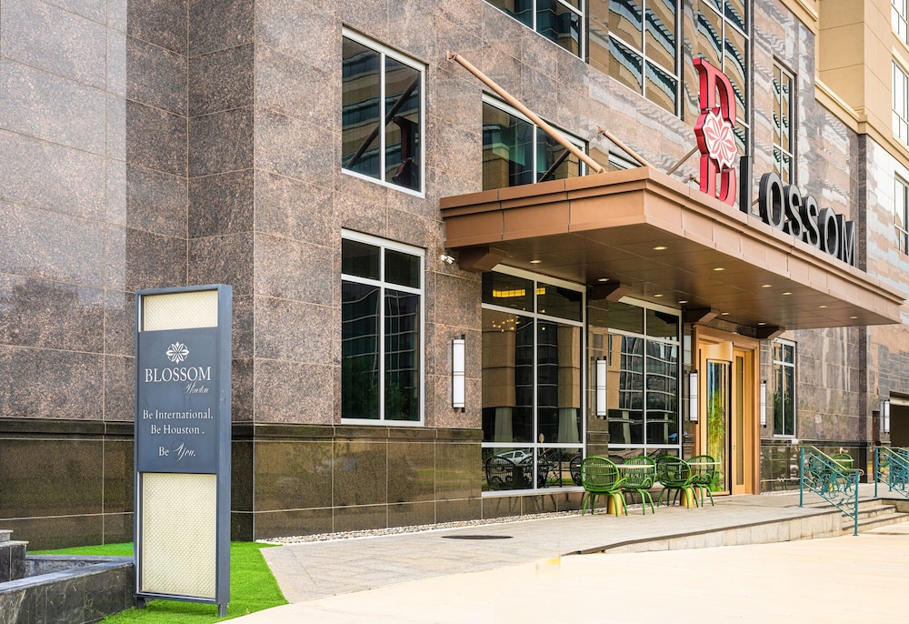 blossom hotel houston