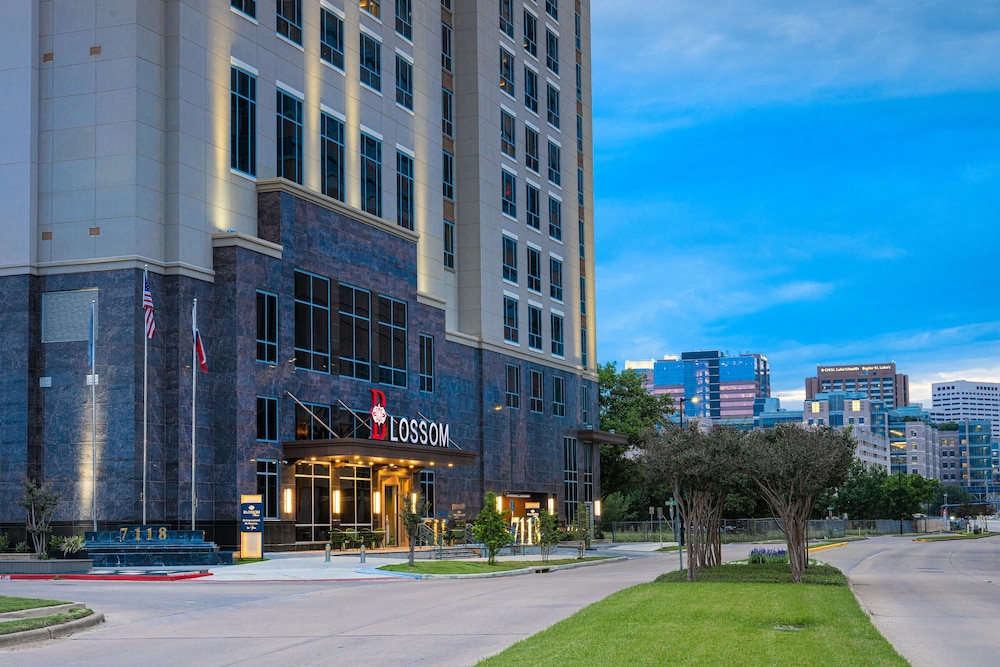 blossom hotel houston