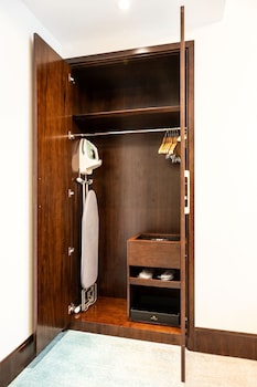 blossom hotel houston