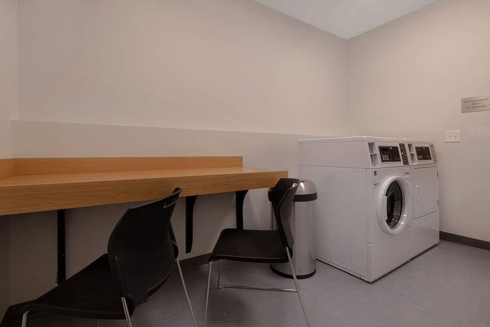 fairfield inn and suites by marriott denver airport