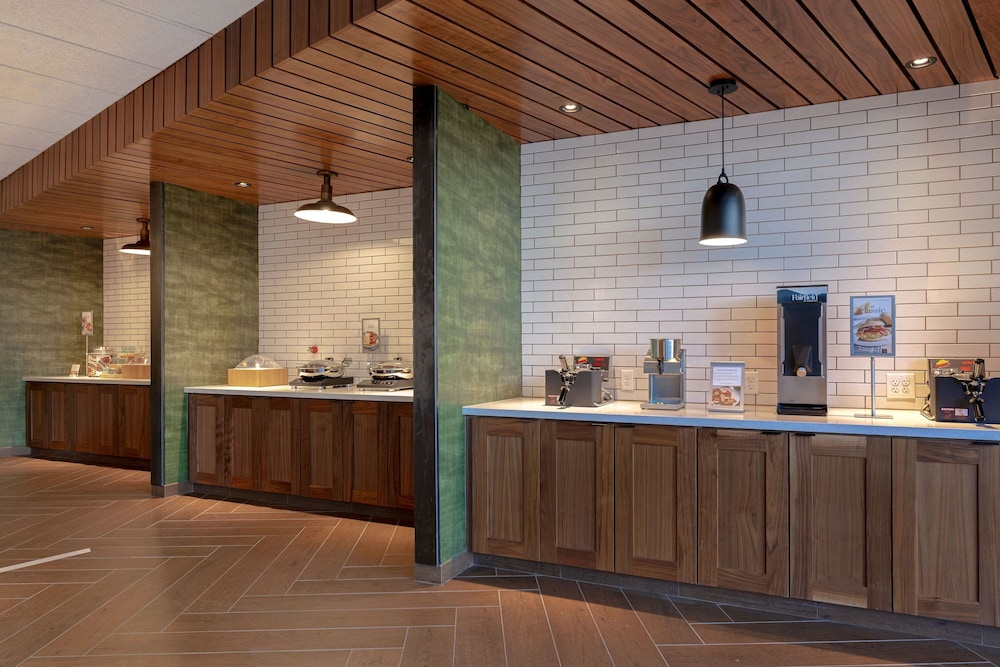 fairfield inn and suites by marriott denver airport