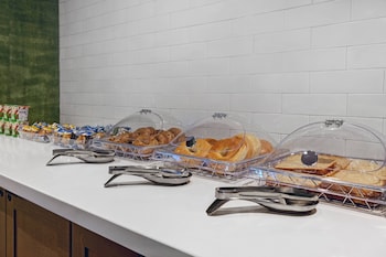 fairfield inn and suites by marriott denver airport