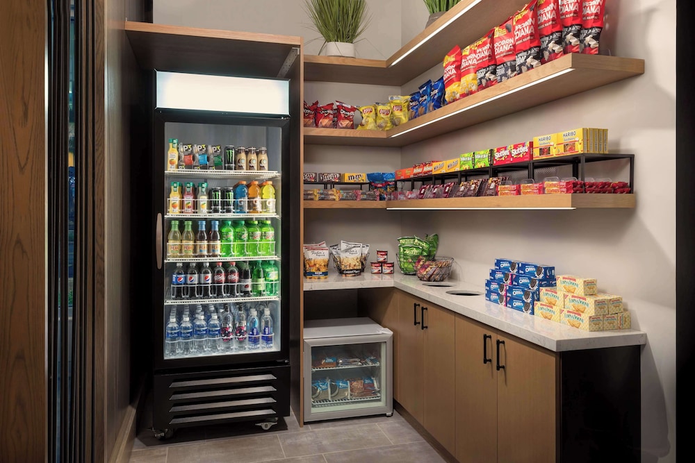 hyatt place national harbor