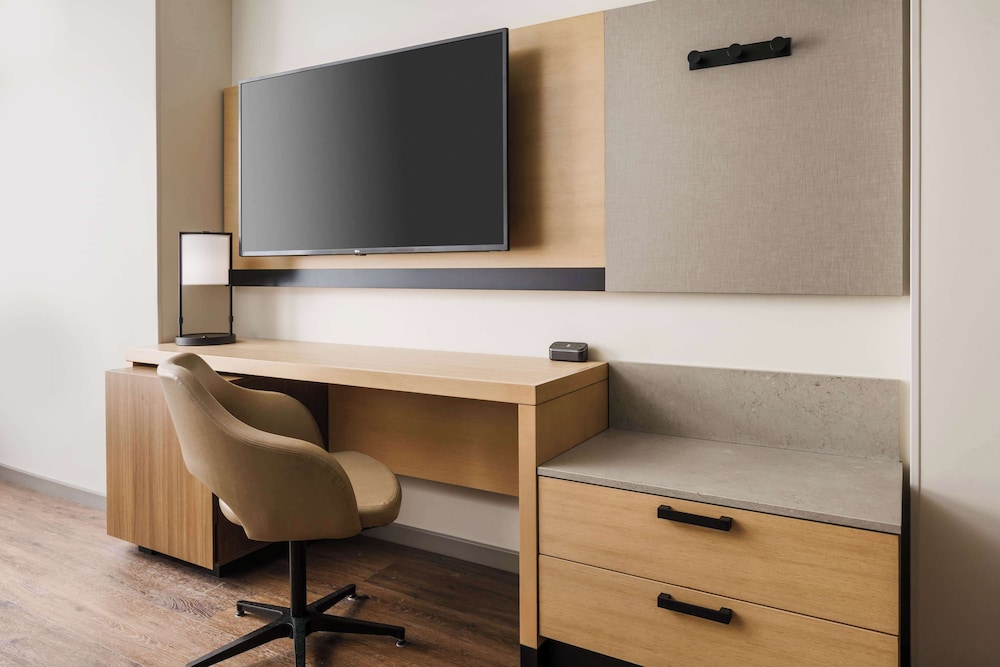 hyatt place national harbor