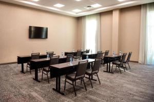 courtyard by marriott mesa at wrigleyville west