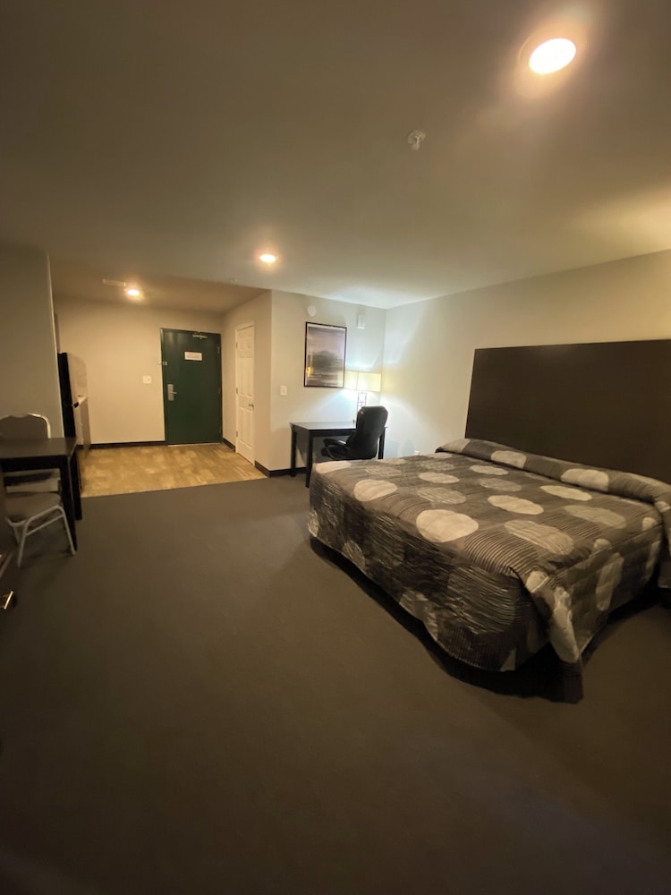 savannah suites atlanta airport