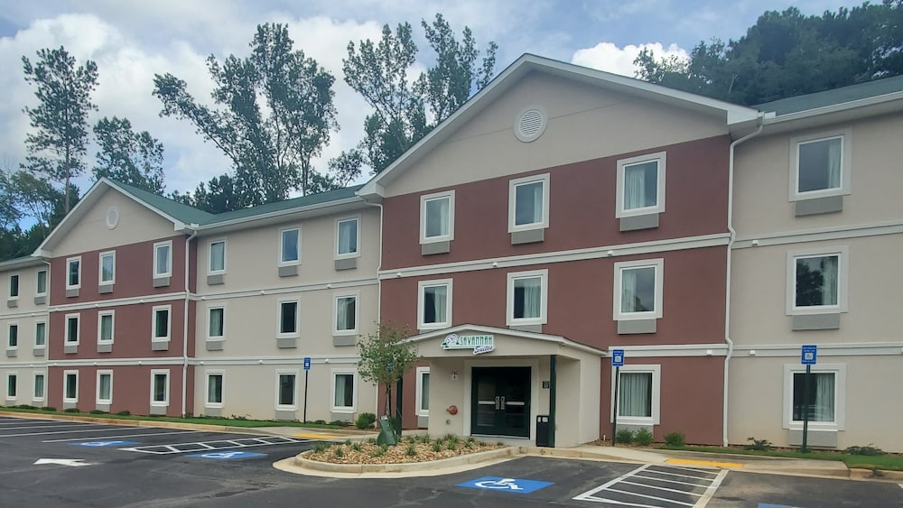 savannah suites atlanta airport