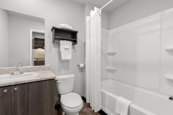 savannah suites atlanta airport