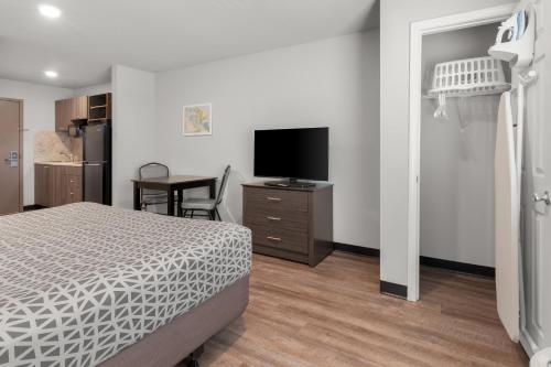 savannah suites atlanta airport