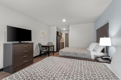 savannah suites atlanta airport