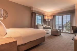 courtyard jekyll island