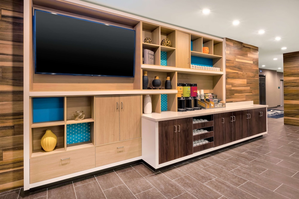home2 suites by hilton saginaw mi