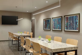 home2 suites by hilton ogden