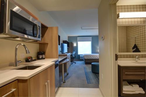 home2 suites by hilton panama city beach fl