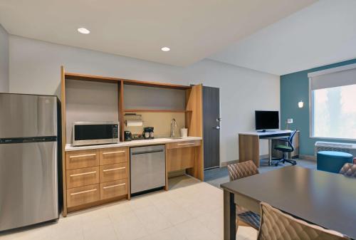 home2 suites by hilton panama city beach fl