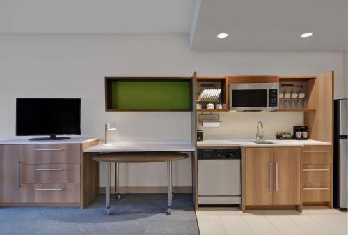 home2 suites by hilton panama city beach fl