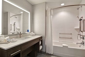 home2 suites by hilton savannah midtown ga