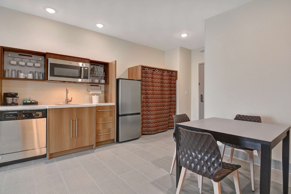 home2 suites by hilton savannah midtown ga