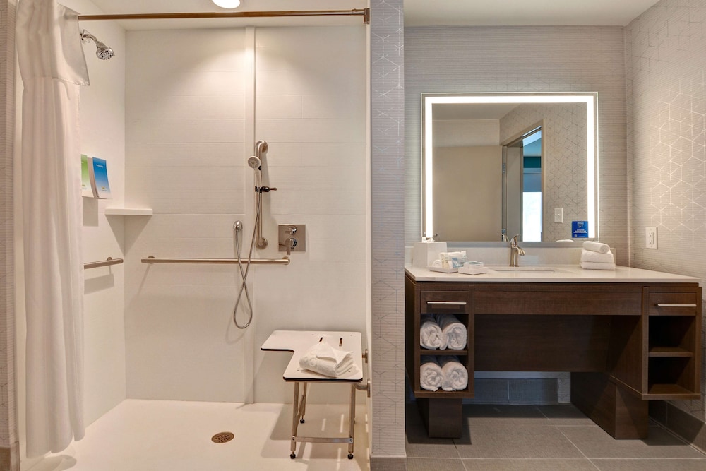 home2 suites by hilton savannah midtown ga