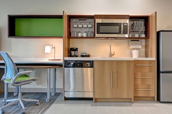 home2 suites by hilton savannah midtown ga