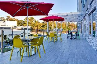 home2 suites by hilton savannah midtown ga