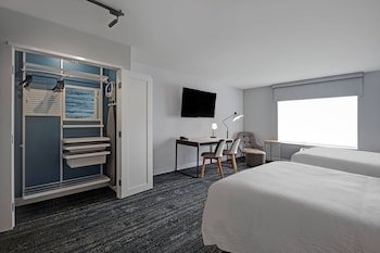 towneplace suites by marriott westport