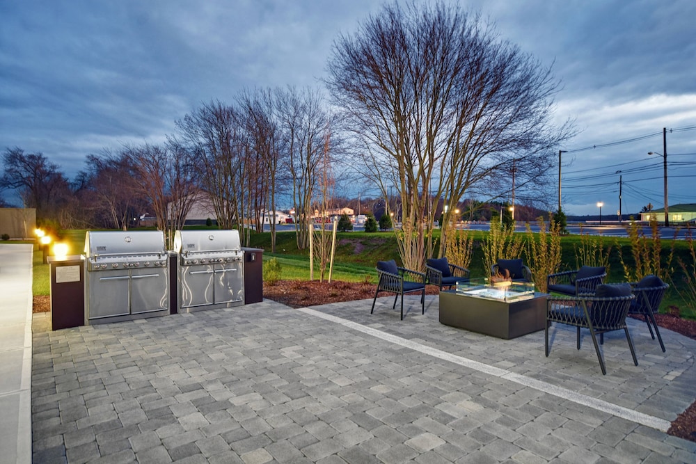 towneplace suites by marriott westport