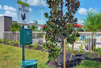 home2 suites by hilton fort myers colonial blvd