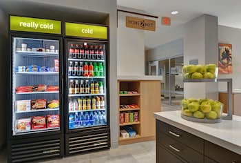 home2 suites by hilton fort myers colonial blvd