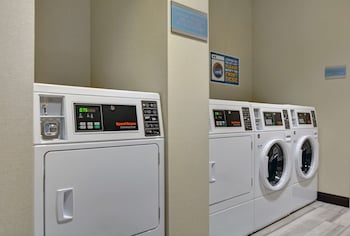 home2 suites by hilton fort myers colonial blvd