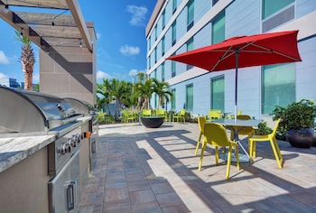home2 suites by hilton fort myers colonial blvd
