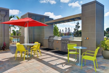 home2 suites by hilton fort myers colonial blvd