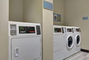 home2 suites by hilton fort myers colonial blvd