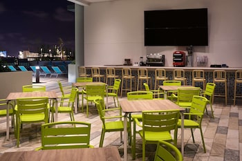 home2 suites by hilton ft lauderdale downtown fl