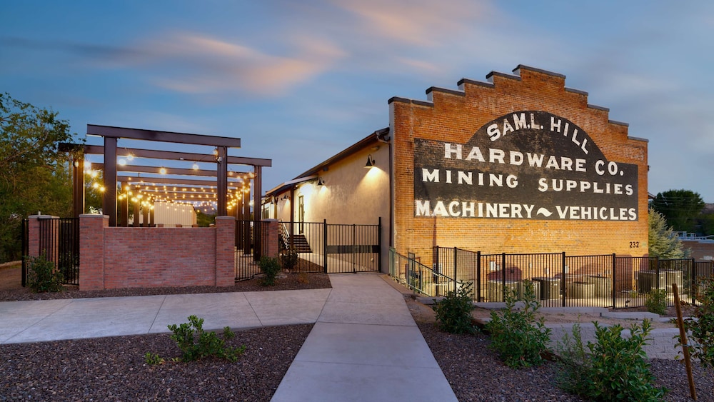 hilton garden inn prescott downtown