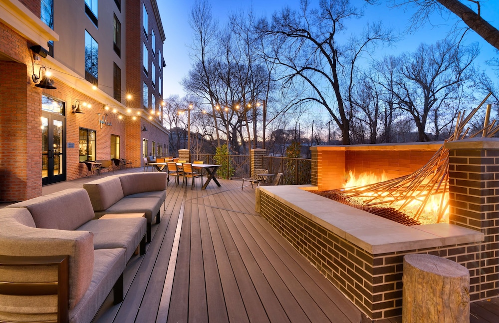 hilton garden inn prescott downtown
