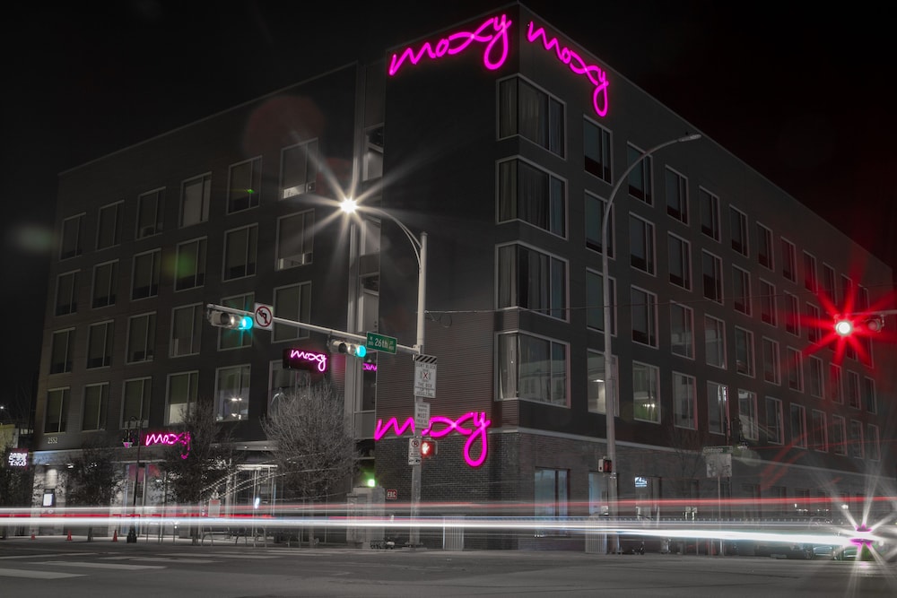 moxy austin university