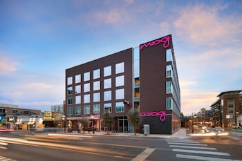 moxy austin university