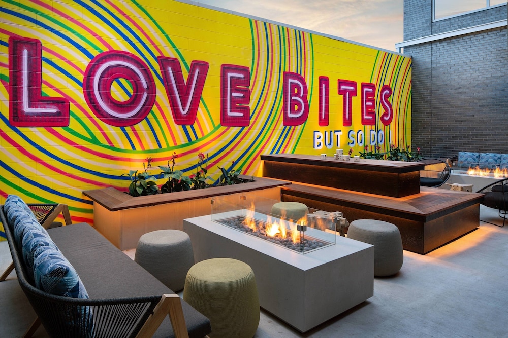moxy austin university