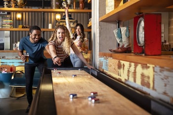 moxy austin university