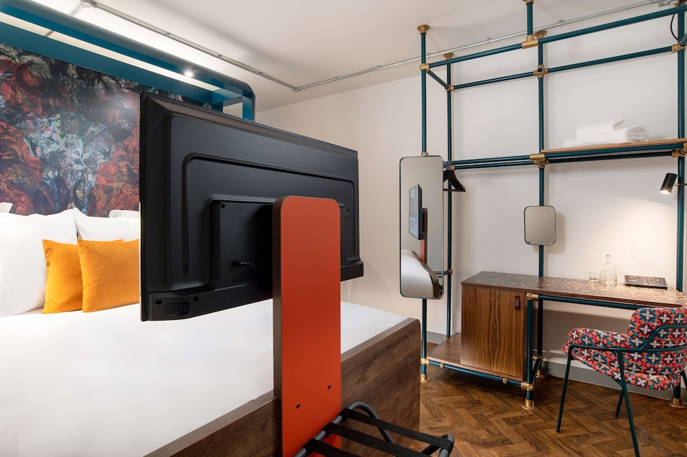 yotel manchester deansgate